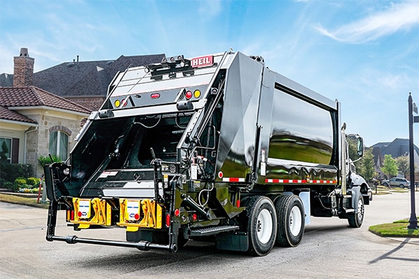 Durapack Rear Load Garbage Trucks - Stringfellow Inc.